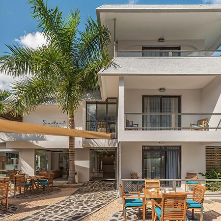 Seastar Hotel Flic-en-Flacq エクステリア 写真