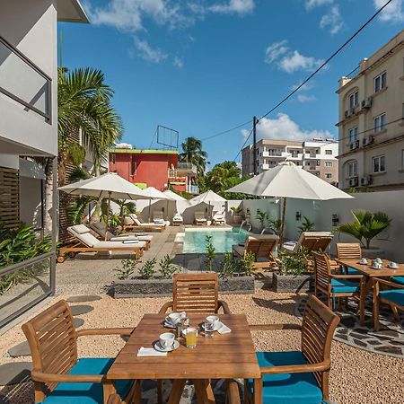 Seastar Hotel Flic-en-Flacq エクステリア 写真